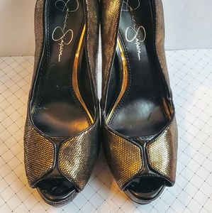 Jessica Simpson Evette Turnish Gold Pump (6B/36)
